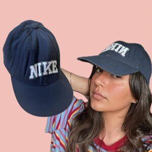 Vintage Nike Cap – Navy &amp; White Embroidered...